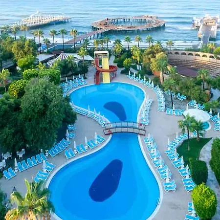 Palmeras Ultra Konaklı