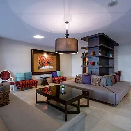 Palmeras Ultra 5* Konaklı