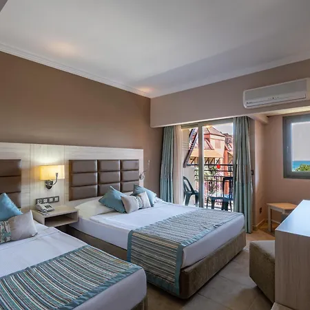 Otel Palmeras Ultra Konaklı